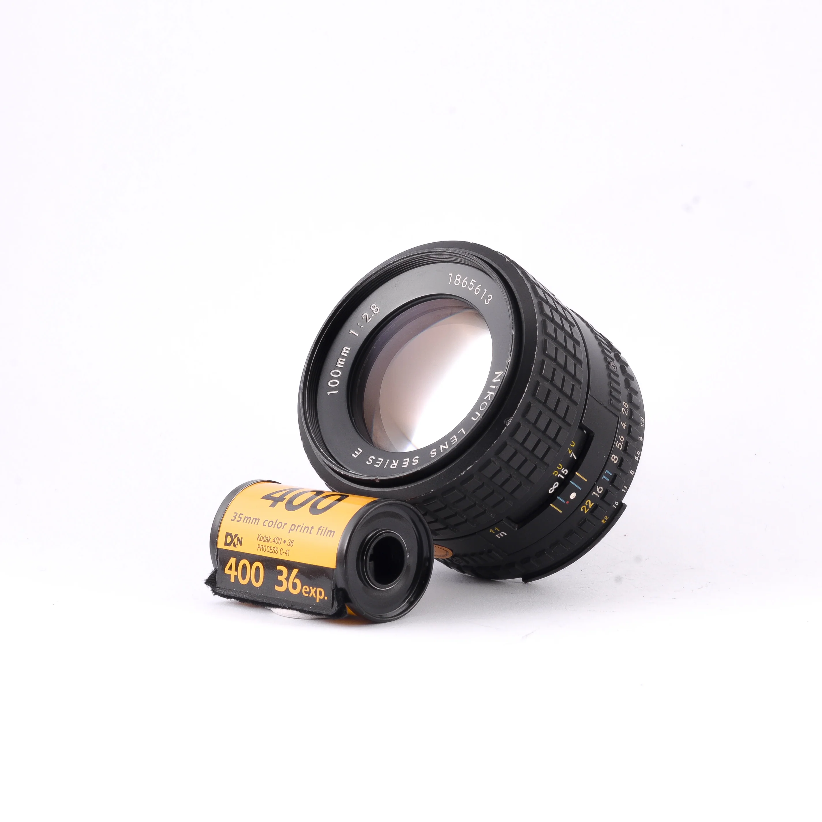 objectif Nikon Nikkor 100 mm f2.8 série E