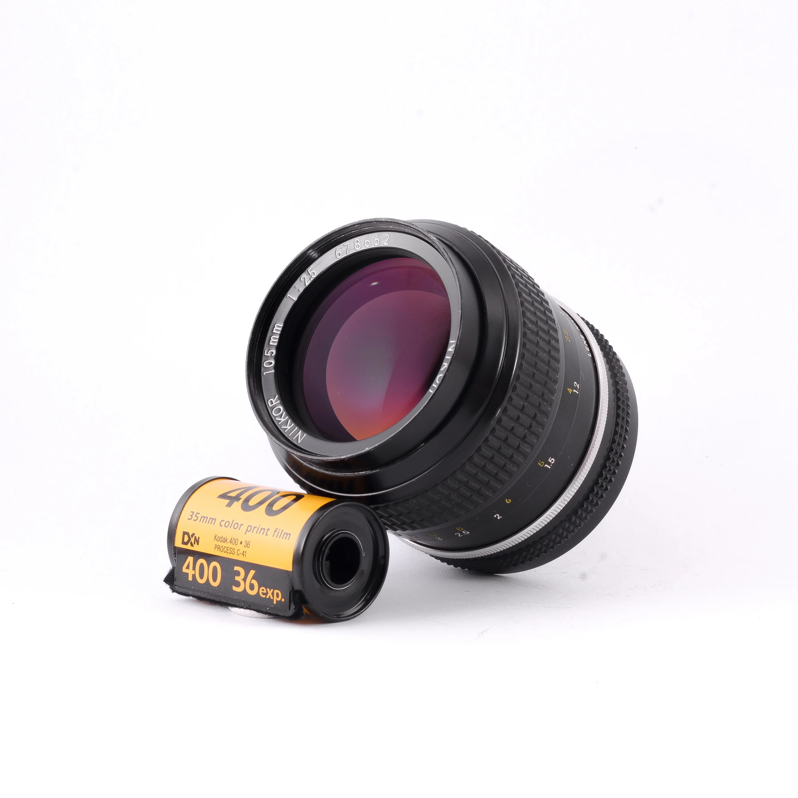 objectif Nikon Nikkor 105 mm f/2,5 Pre-ai