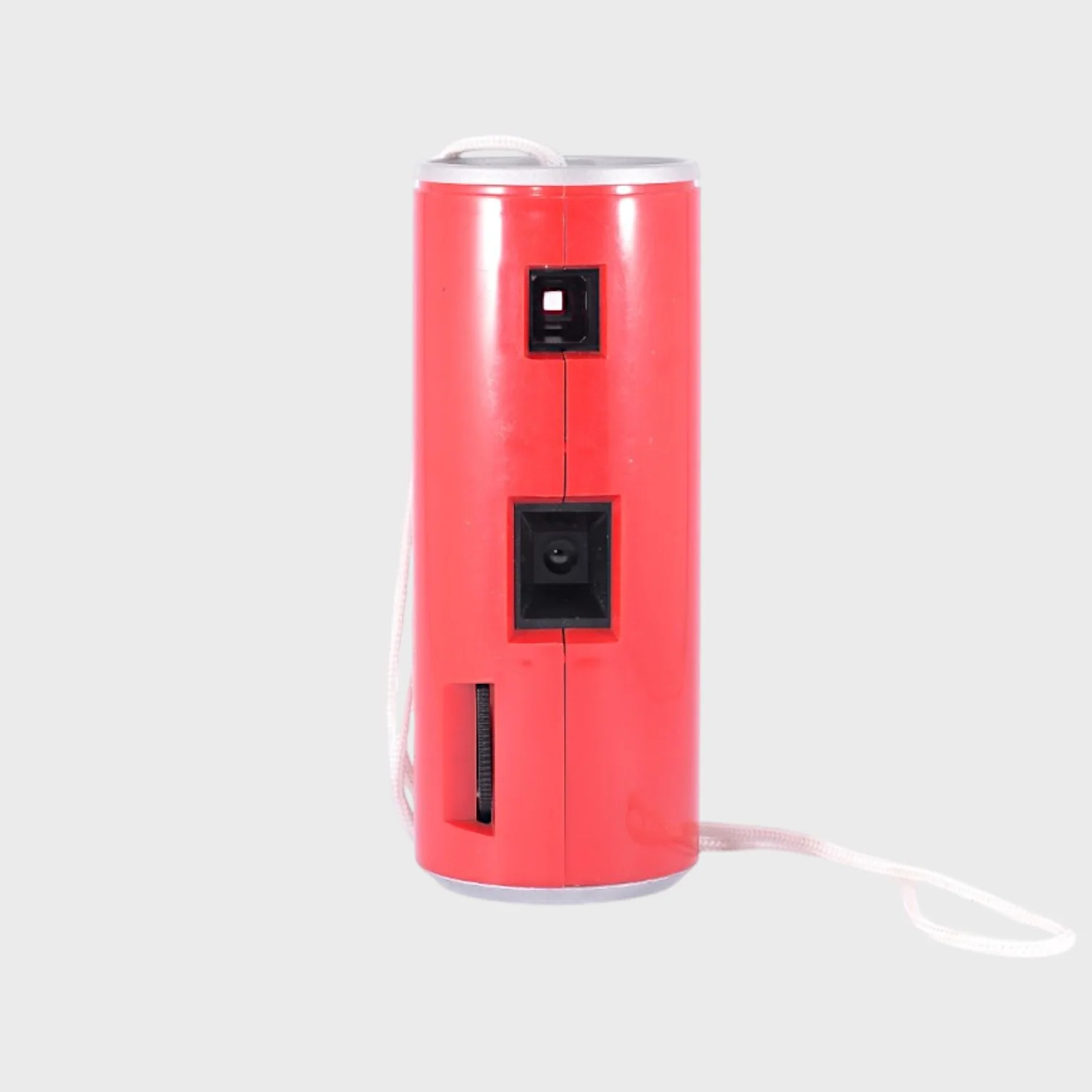 Appareil photo argentique « Novelty 110 » au design inspiré d'une canette de boisson